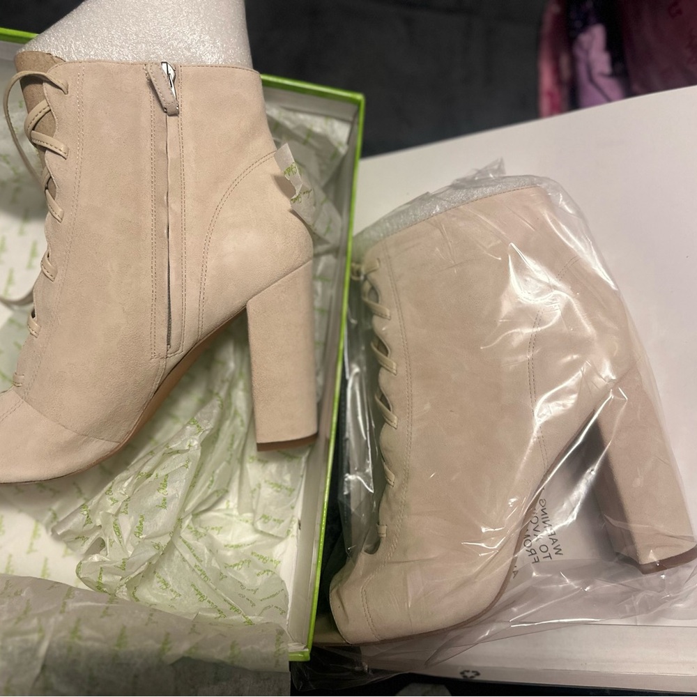 Sam Edelman Cream Lace Up Boots